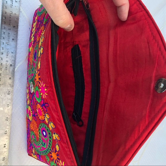 Mirrored and Embroidered Bag from India - Picture 4 of 4